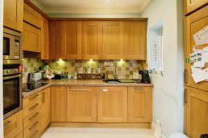 KITCHEN- click for photo gallery